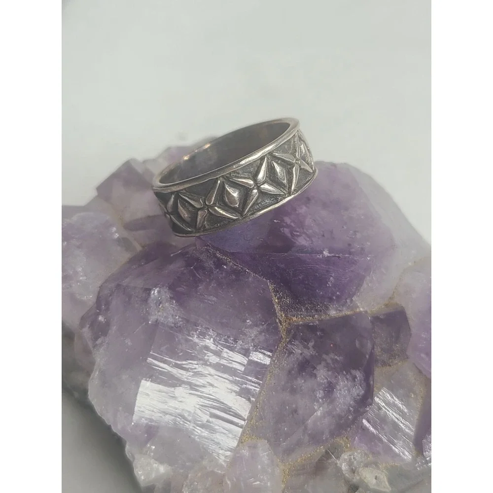 New Sterling Silver 925 Geometric Pattern Band Ring Size 7 4.5 g
